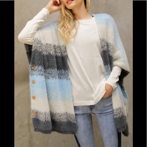 Gorgeous Oversized Sweater - Picture 7 of 7